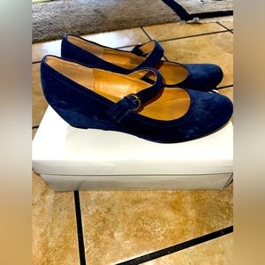 Naturalized comfort Mary Jane wedges